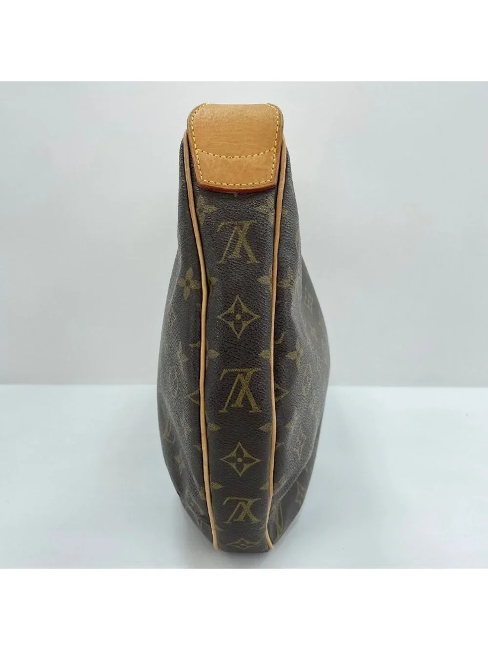 Louis Vuitton Shoulder Bag Croissant GM